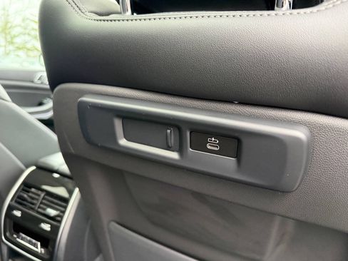 Used 2023 BMW X5 xDrive40i w/ Executive Package AWD/4WD image 16