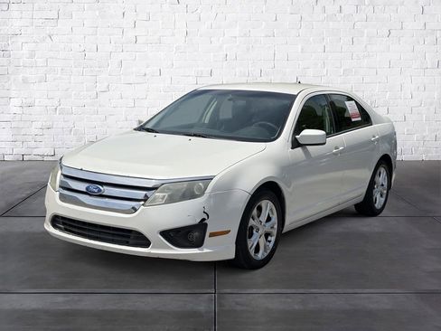 Used 2010 Ford Fusion SE FWD image 4