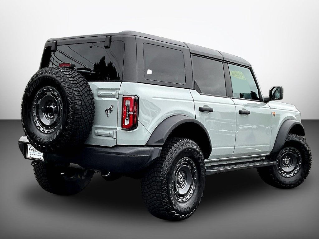 Used 2024 Ford Bronco Badlands AWD/4WD image 7