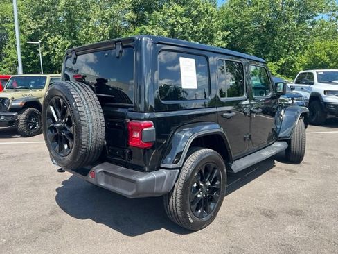 Used 2025 Jeep Wrangler Unlimited Sahara AWD/4WD image 30
