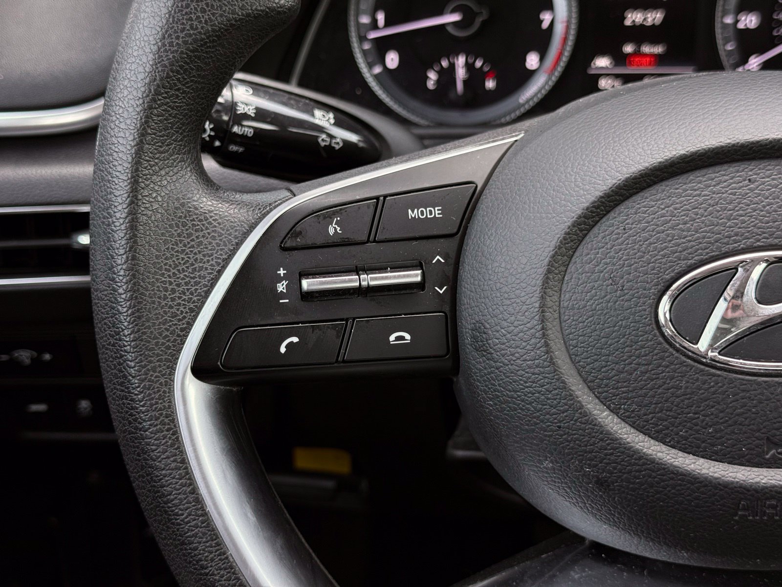 Used 2023 Hyundai Sonata SEL w/ Preferred Accessory Package FWD image 29