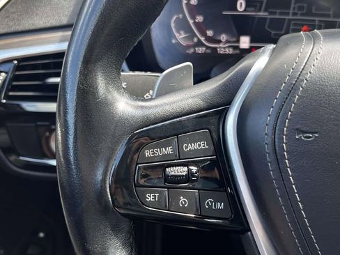 Used 2022 BMW 530e w/ Premium Package image 24