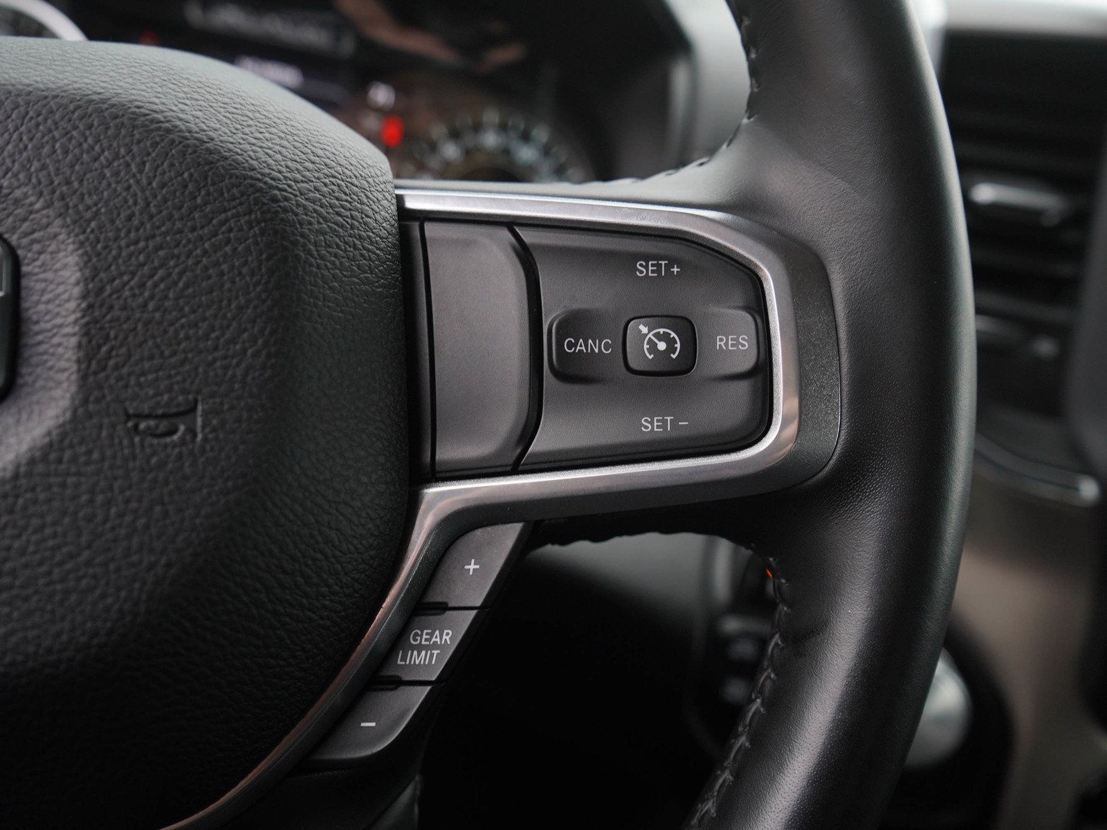 Used 2021 RAM 1500 Laramie AWD/4WD image 27