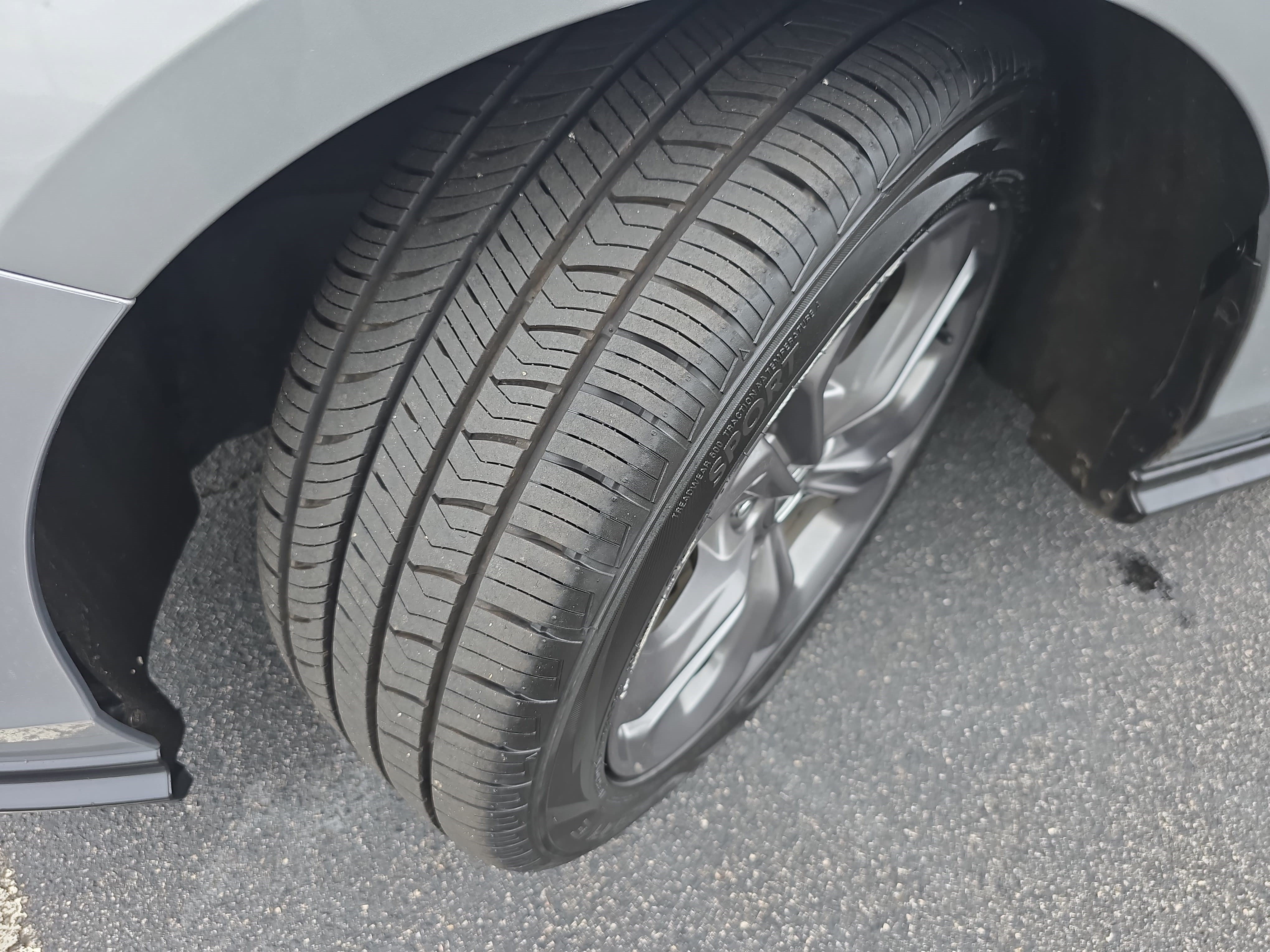 Used 2024 Honda Accord EX image 29