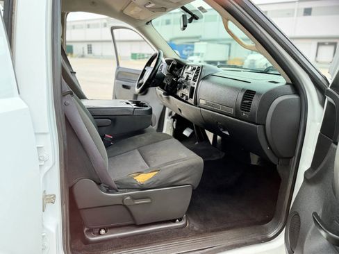 Used 2012 GMC Sierra 2500 SLE w/ SLE Preferred Package AWD/4WD image 18