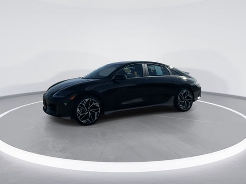 Certified 2025 Hyundai Ioniq 6 SEL image 3