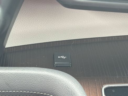 Used 2023 Toyota Sienna XLE FWD image 13