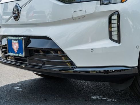 New 2026 Volvo EX90 Ultra AWD/4WD image 14