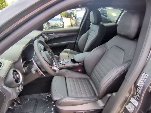 Used 2024 Alfa Romeo Stelvio Quadrifoglio AWD/4WD image 37