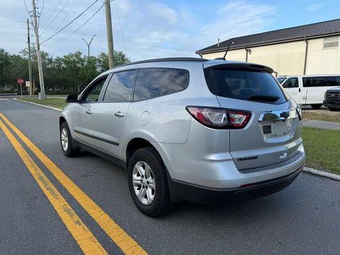 Used 2017 Chevrolet Traverse LS FWD image 6