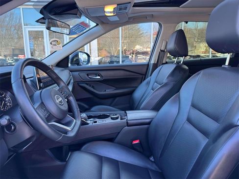 Certified 2024 Nissan Rogue SV w/ SV Premium Package image 14