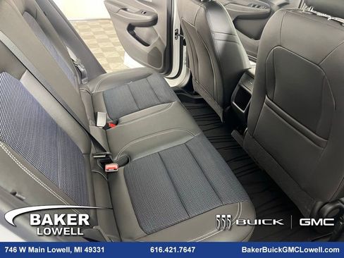 New 2025 Buick Envista Preferred w/ Convenience I Package image 10