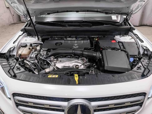 Certified 2023 Mercedes-Benz GLB 250 image 28