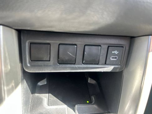 Used 2024 Toyota Corolla Cross AWD Hybrid image 27