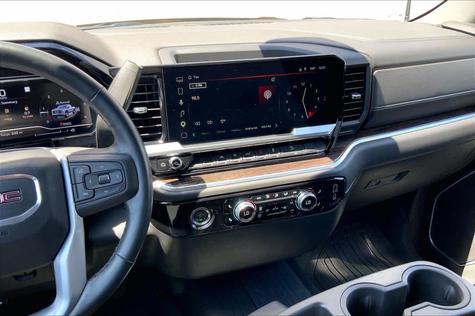 Used 2023 GMC Sierra 1500 Elevation AWD/4WD image 15