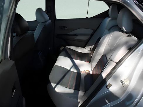 Used 2024 Nissan Kicks SR w/ SR Premium Package image 19