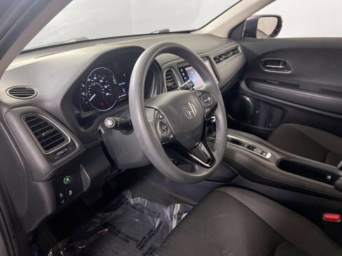 Used 2022 Honda HR-V EX image 9