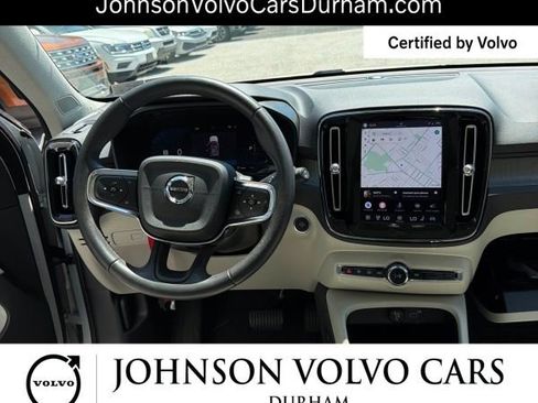 Used 2023 Volvo XC40 B5 Plus w/ Protection Package Premier AWD/4WD image 9