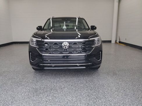 New 2026 Volkswagen Atlas SEL Premium R-Line AWD/4WD image 2