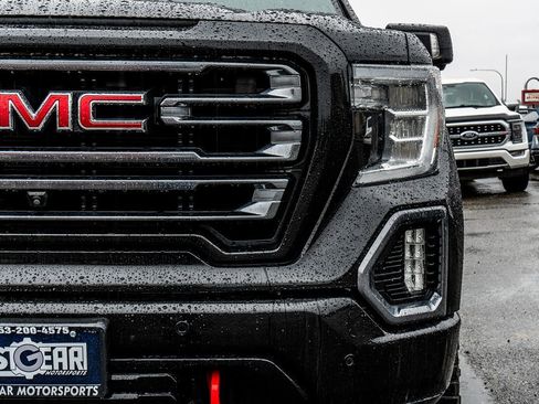 Used 2021 GMC Sierra 1500 AT4 w/ AT4 Premium Package image 9