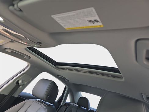 Used 2023 Audi A4 2.0T Premium w/ Convenience Package image 28