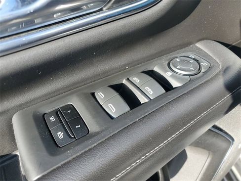 Used 2021 Chevrolet Suburban LT w/ Rear Media and Nav Package image 9