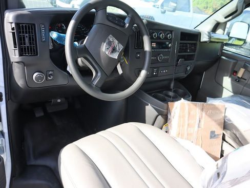 New 2025 GMC Savana 2500 w/ Driver Convenience Package image 8
