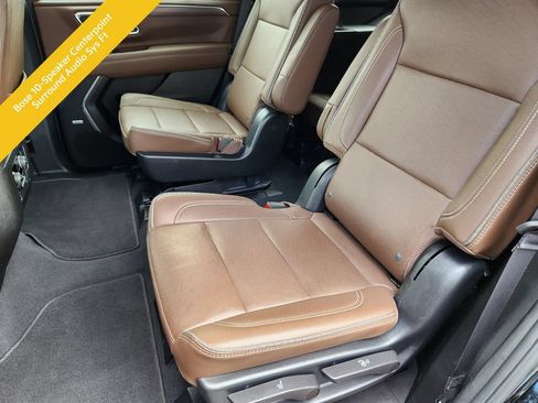 Used 2023 Chevrolet Tahoe High Country AWD/4WD image 16