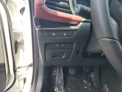 New 2026 MAZDA MAZDA3 2.5 S Hatchback w/ Premium Pkg FWD image 13