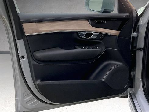 Certified 2026 Volvo XC90 B6 Plus w/ Protection Package Premier AWD/4WD image 20