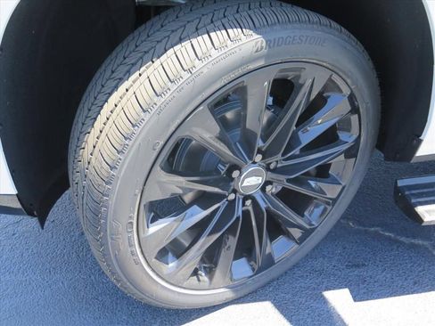 New 2026 Cadillac Escalade ESV Platinum Sport w/ LPO, ONYX Package AWD/4WD image 26