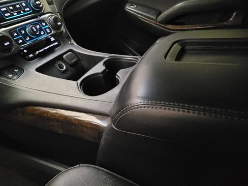 Used 2019 Chevrolet Tahoe LT RWD image 26