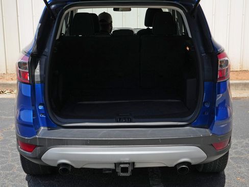 Used 2017 Ford Escape SE w/ Equipment Group 201A AWD/4WD image 8