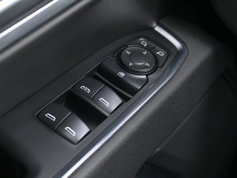 Used 2025 Chevrolet Silverado 1500 LT w/ Max Trailering Package image 23