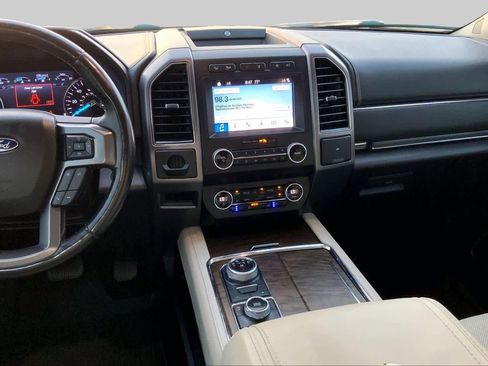 Used 2019 Ford Expedition Platinum AWD/4WD image 7