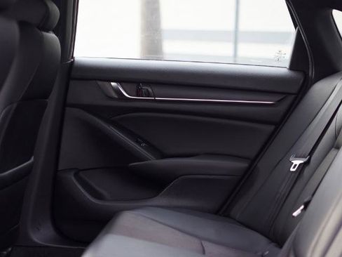 Used 2020 Honda Accord Sport image 14