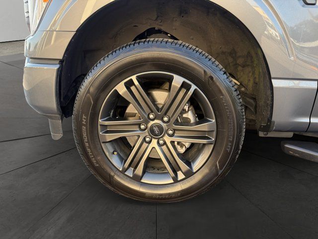 Used 2022 Ford F150 XLT w/ Equipment Group 302A High AWD/4WD image 9