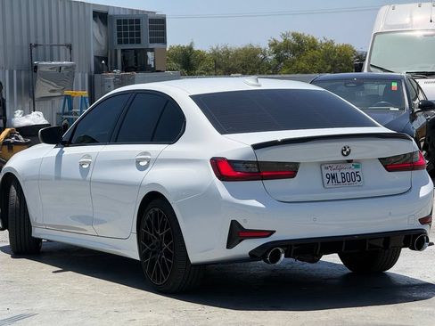 Used 2022 BMW 330i Sedan w/ Convenience Package RWD image 2