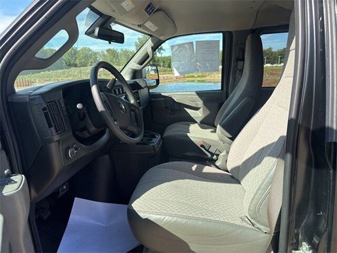 Used 2024 Chevrolet Express 3500 LT w/ LT Preferred Equipment Group image 12