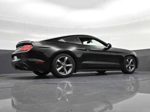 Used 2016 Ford Mustang Coupe w/ Equipment Group 051A RWD image 32