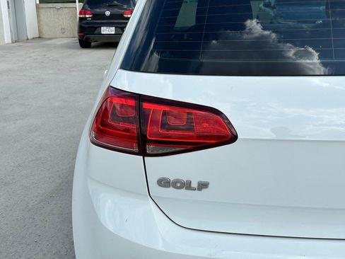 Used 2015 Volkswagen Golf TDI S image 7