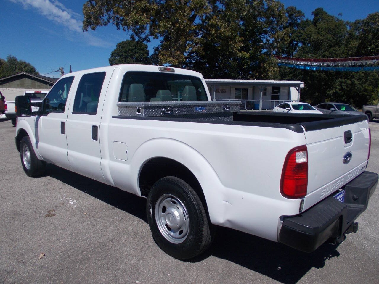 Used 2016 Ford F250 XL w/ Power Equipment Group RWD image 16