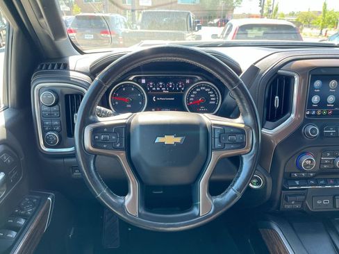 Used 2022 Chevrolet Silverado 2500 High Country AWD/4WD image 36