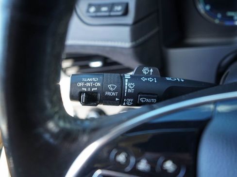 Used 2020 Cadillac Escalade Luxury image 28