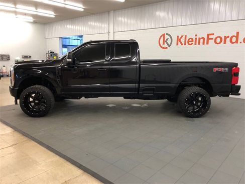 Used 2023 Ford F250 XLT w/ XLT Premium Package image 4