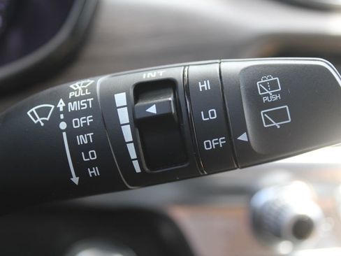 Used 2022 Kia Telluride SX w/ Towing Package FWD image 36