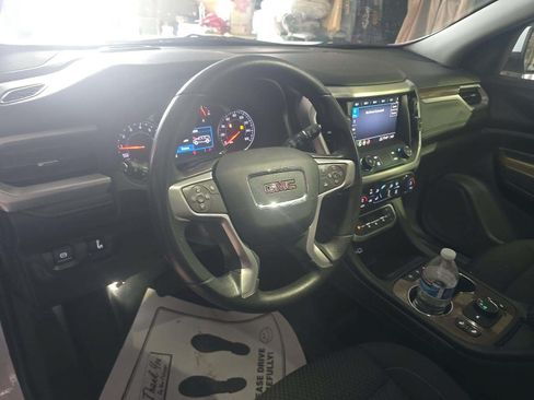 Used 2023 GMC Acadia SLE w/ Driver Convenience Package FWD image 5