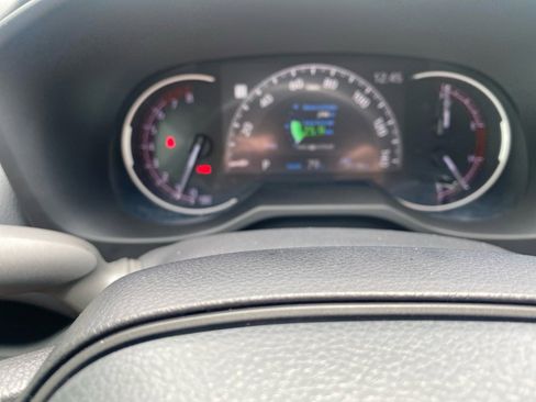 Used 2023 Toyota RAV4 XLE w/ Convenience Package FWD image 14
