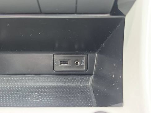Used 2017 Volkswagen Beetle 1.8T SE FWD image 30