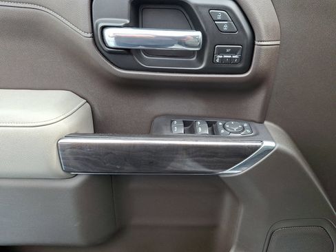 Used 2019 Chevrolet Silverado 1500 LTZ w/ LTZ Plus Package image 13